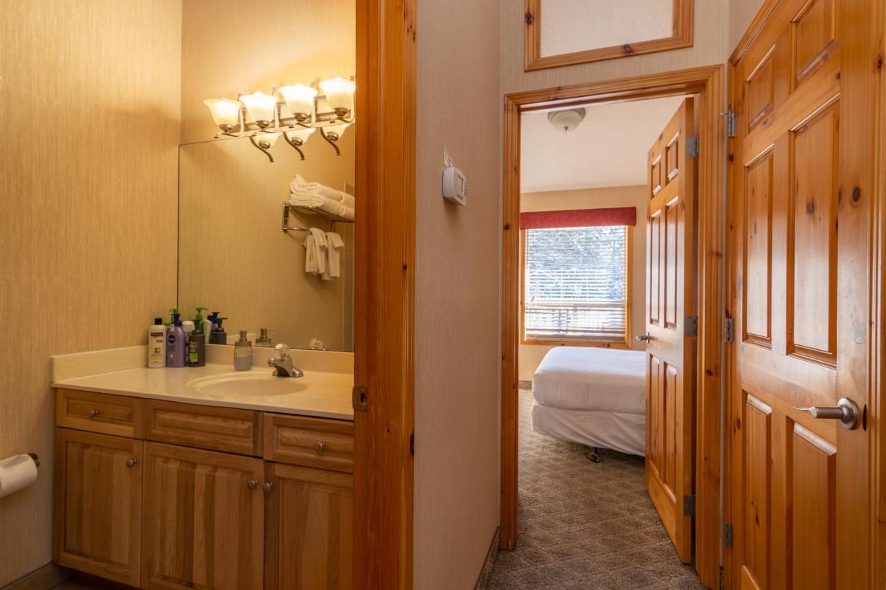 Banff Woods Lodge Canmore Exterior foto